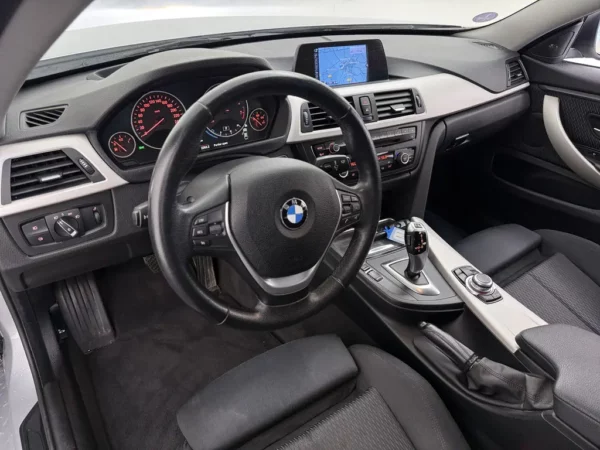 Photo 6 of 26 of WBA4A11010D401789 BMW 4 Serie Gran Coupé 420i Aut. Executive