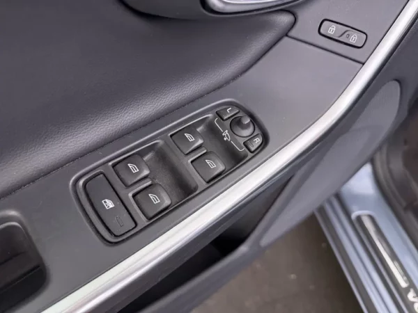 Volvo V60 2.4 D5 Twin Engine Lease Edition