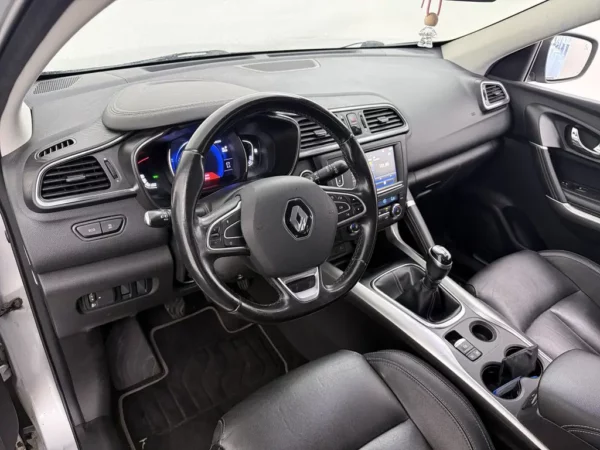 Photo 6 of 31 of VF1RFE00859824686 Renault Kadjar 1.2 TCe Bose