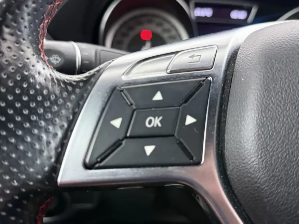 Mercedes-Benz CLA-Klasse 180 Ambition AMG