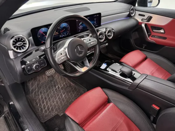 Mercedes-Benz CLA-Klasse 200 Premium Plus