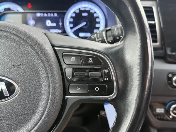 Kia Niro 1.6 GDi Hybrid DynamicLine Navi