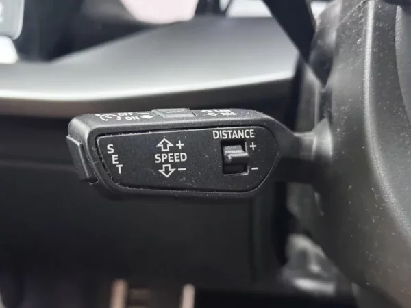Photo 9 of 25 of WAUZZZGY5NA052218 Audi A3 Sportback 30 TFSI DSG S-Line