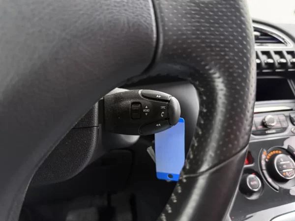 Peugeot 3008 2.0 HDi HYbrid4 99g