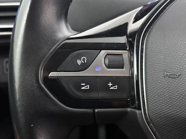 Peugeot 3008 1.2 PureTech Allure (5-drs SUV)