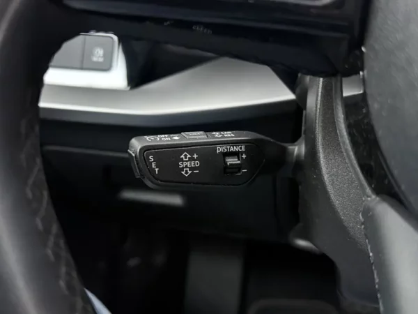 Photo 11 of 26 of WAUZZZGY8NA020332 Audi A3 Limousine 35 TFSI Advanced edition