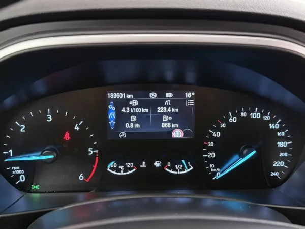 Ford FOCUS Wagon 1.5 EcoBlue Trend Edition Business