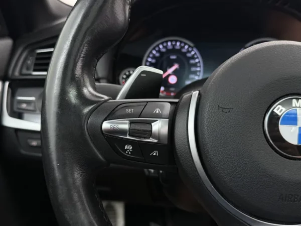 BMW 5 Serie Touring M550xd LED