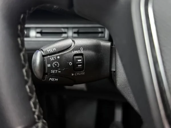 Peugeot 3008 1.2 PureTech Allure (5-drs SUV)