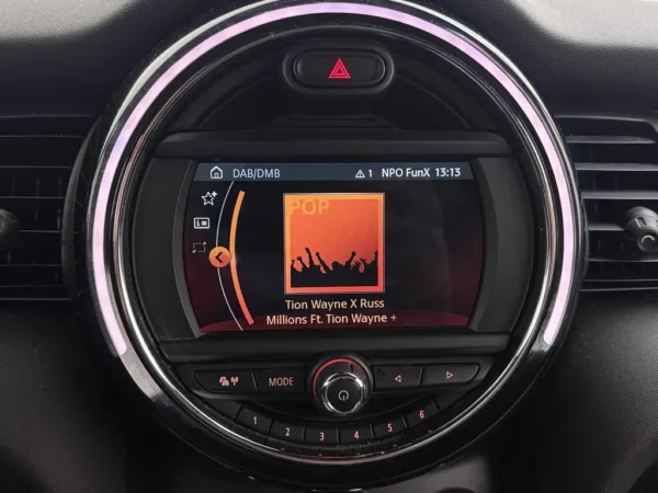 MINI 3-deurs 1.5 Cooper Dalston Edition Aut. Led
