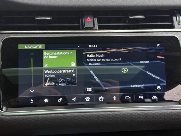 Land Rover Range Rover Evoque 2.0 P200 AWD R-Dynamic Hello Edition