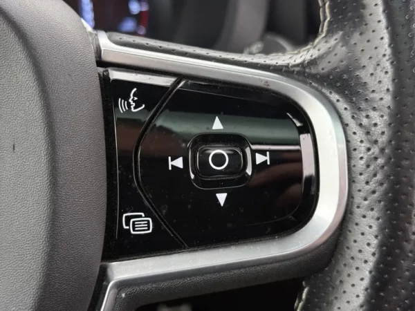 Photo 14 of 33 of YV1UZ68BCJ1017850 Volvo XC60 2.0 D5 AWD R-Design Polestar Engineered PANO