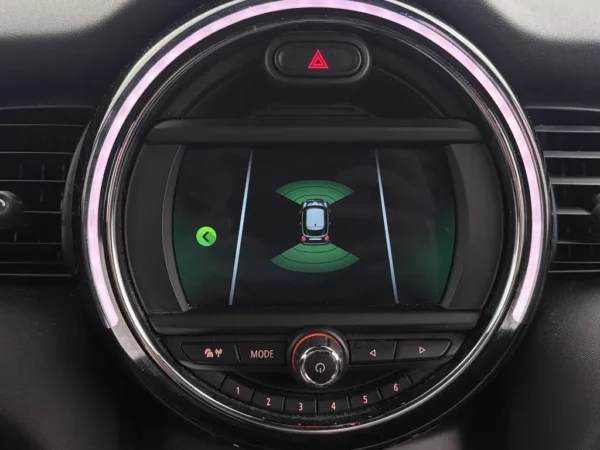 MINI 3-deurs 1.5 Cooper Dalston Edition Aut. Led