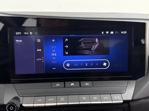 Photo 15 of 24 of VXKFRHNSLP1066137 Opel Astra Sports Tourer 1.2 Level 2 LED