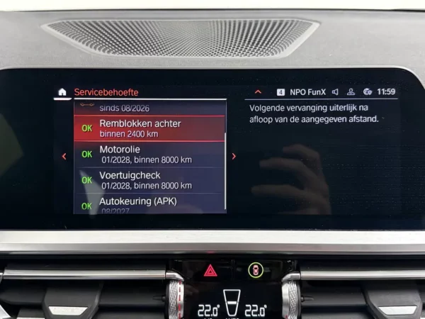 BMW 3 Serie Touring 318d Aut. Business Edition Plus LED