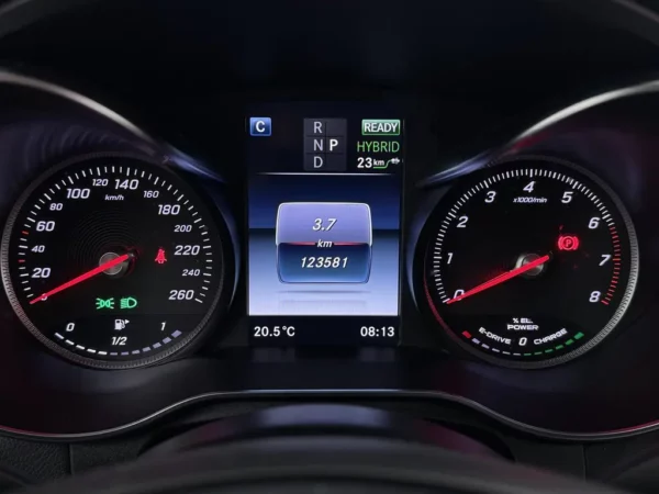 Photo 15 of 28 of WDC2539541F225842 Mercedes-Benz GLC 350e 4MATIC Ambition