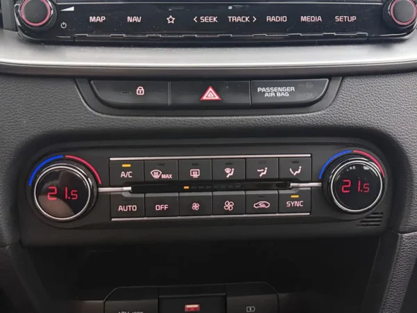 Photo 16 of 24 of U5YH5812AML099487 Kia Ceed Sportswagon 1.0 T-GDi DynamicLine