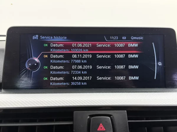 Photo 17 of 28 of WBA3G11050KN39504 BMW 3 Serie Touring 316i Executive M-Sport