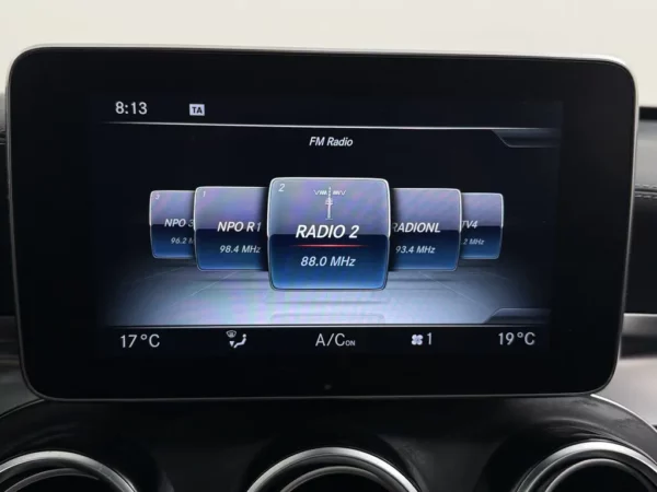 Photo 17 of 28 of WDC2539541F225842 Mercedes-Benz GLC 350e 4MATIC Ambition