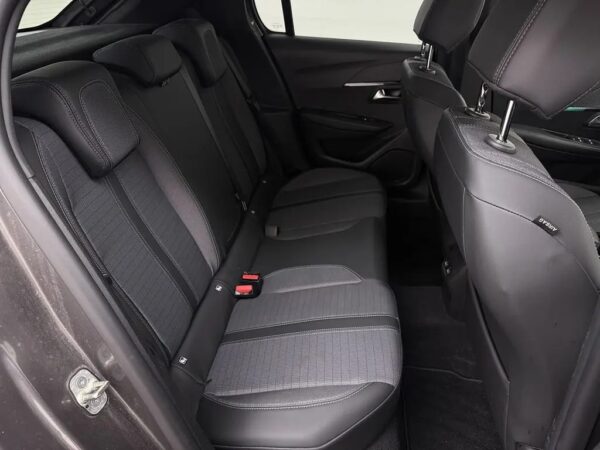 Peugeot 208 1.2 PureTech Aut. Blue Lease Allure Nav