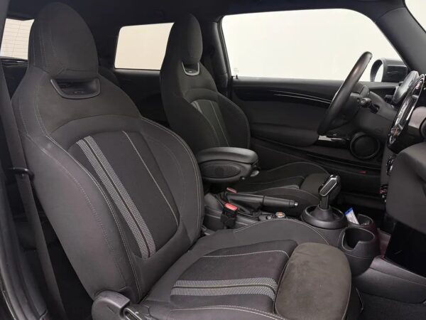 MINI 3-deurs 1.5 Cooper Dalston Edition Aut. Led