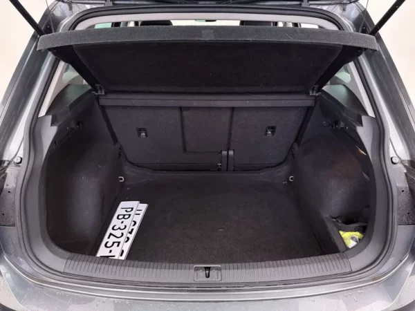 Photo 19 of 25 of WVGZZZ5NZHW892404 Volkswagen Tiguan 1.4 TSI Connected Series