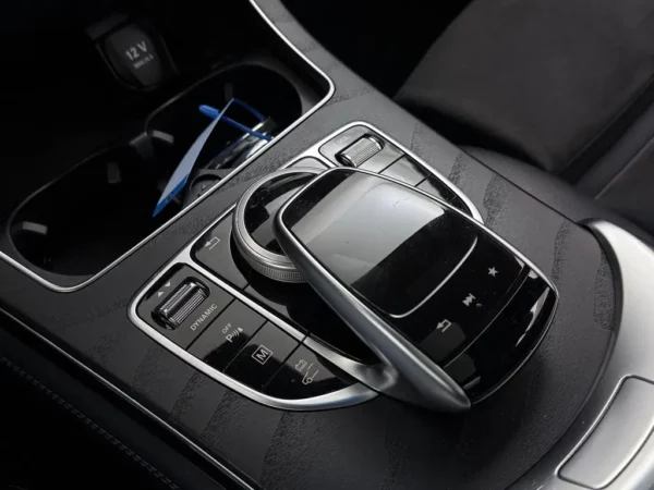 Photo 19 of 28 of WDC2539541F225842 Mercedes-Benz GLC 350e 4MATIC Ambition