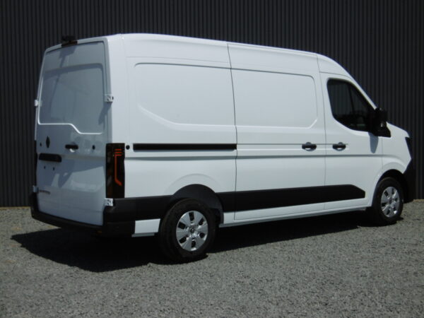 RENAULT MASTER 4 FGN 3T5 L2H2 DCI