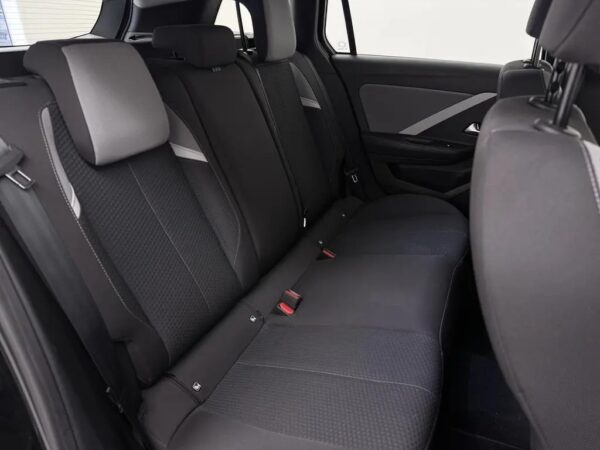 Photo 20 of 24 of VXKFRHNSLP1066137 Opel Astra Sports Tourer 1.2 Level 2 LED