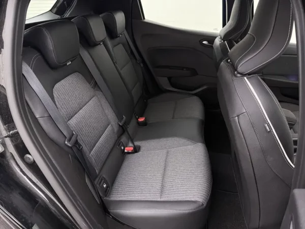 Renault Clio 1.6 E-Tech Hybrid 140 Intens Led