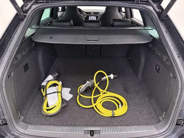Skoda Superb Combi 1.4 TSI iV Sportline Business