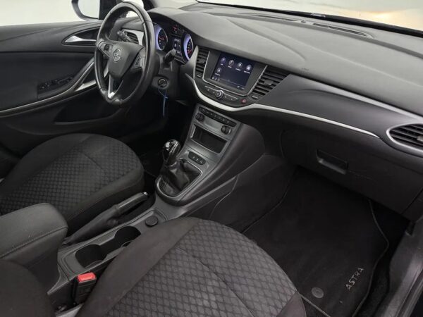 Opel Astra Sports Tourer 1.2 Edition Airco