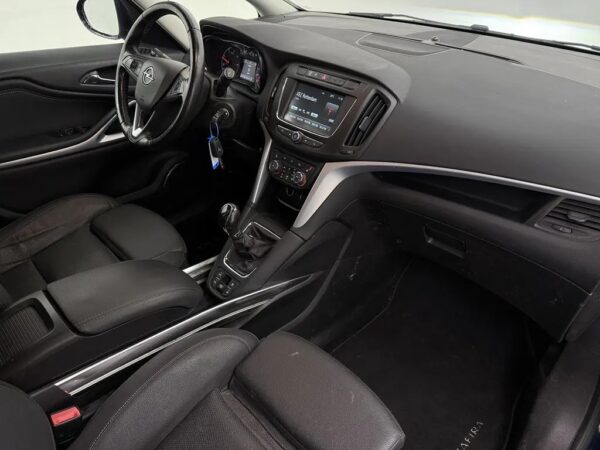 Photo 21 of 25 of W0VPD9E38K1066972 Opel Zafira 1.6 CDTI Blitz 7-SEATS