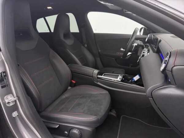 Mercedes-Benz CLA-Klasse Shooting Brake 250e Star Edition AMG-Line
