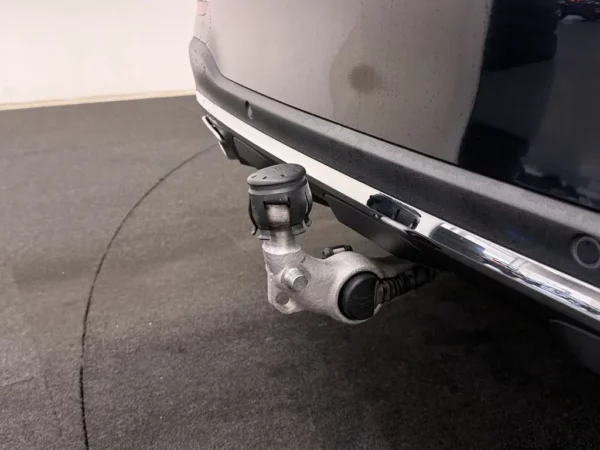 Photo 22 of 28 of WDC2539541F225842 Mercedes-Benz GLC 350e 4MATIC Ambition