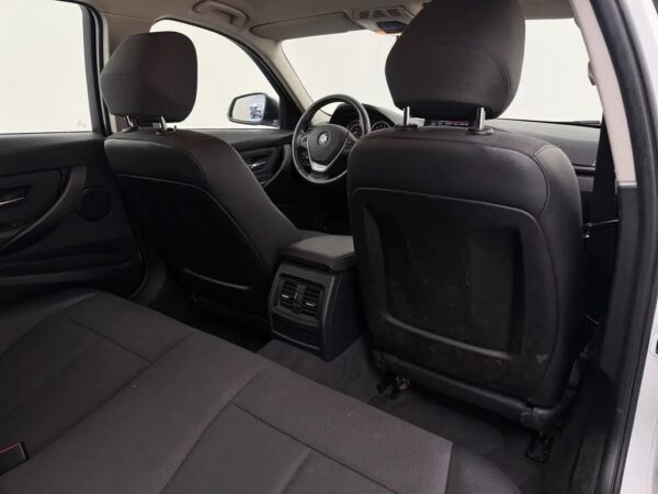 Photo 23 of 25 of WBA3G11020KN39153 BMW 3 Serie Touring 316i High Ex.
