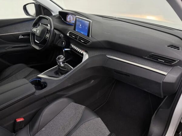 Peugeot 3008 1.2 PureTech Allure (5-drs SUV)