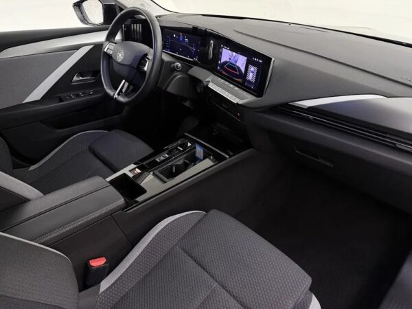 Opel Astra 1.6 Hybrid Business Edition Automaat Nav