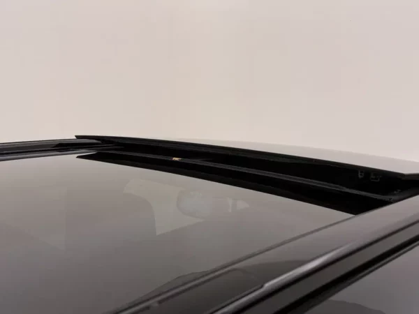 Toyota RAV4 2.5 Hybrid AWD Bi-Tone Pano