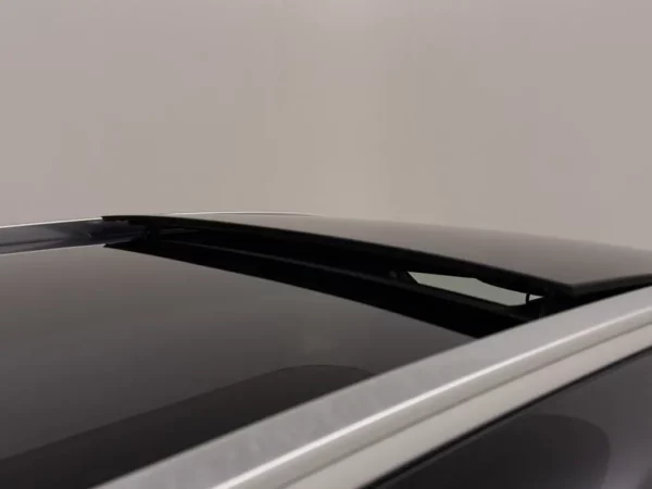 Photo 23 of 28 of WDC2539541F225842 Mercedes-Benz GLC 350e 4MATIC Ambition