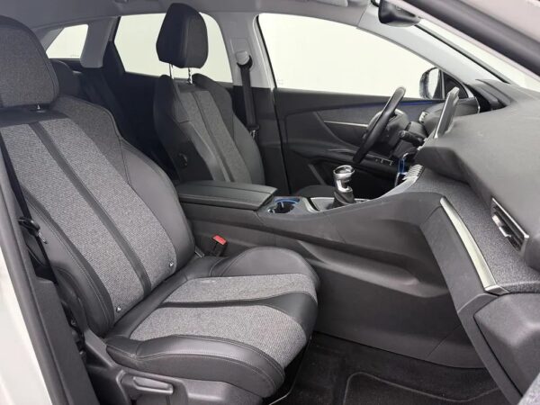 Peugeot 3008 1.2 PureTech Allure (5-drs SUV)