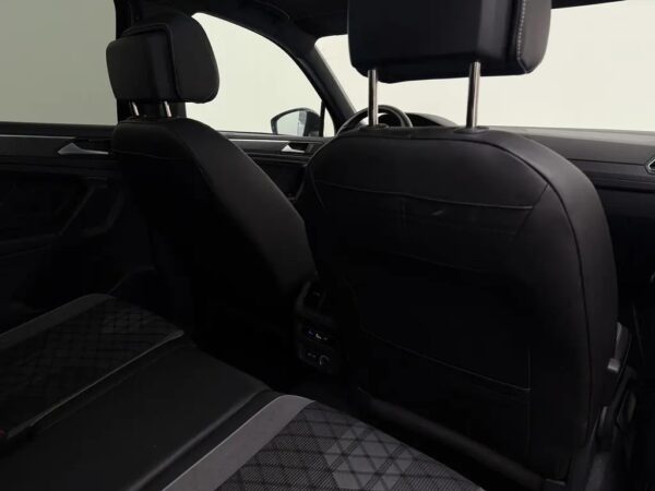Volkswagen Tiguan 1.4 TSI eHybrid R-Line Business+ LED