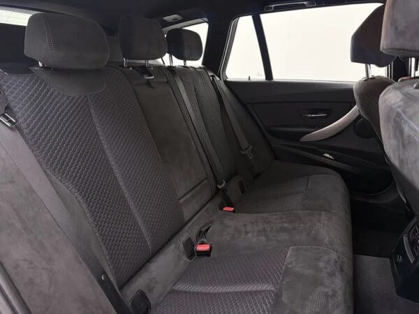 Photo 24 of 28 of WBA3G11050KN39504 BMW 3 Serie Touring 316i Executive M-Sport