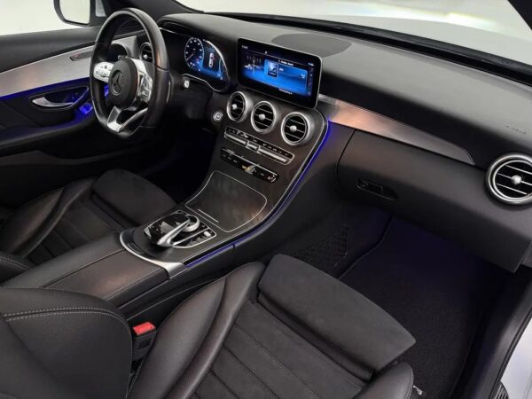 Mercedes-Benz C-Klasse 180 AUT. AMG Plus Upgrade Edition