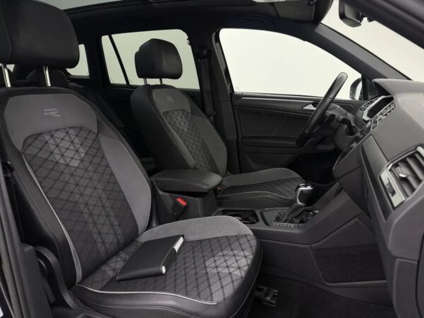 Volkswagen Tiguan 1.4 TSI eHybrid R-Line Business+ LED
