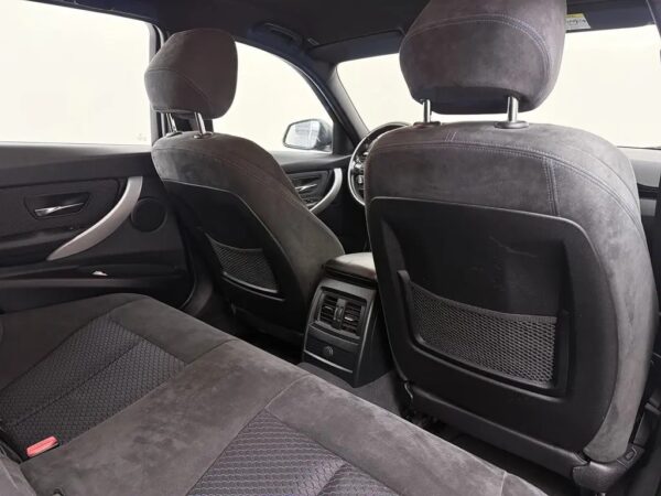 Photo 25 of 28 of WBA3G11050KN39504 BMW 3 Serie Touring 316i Executive M-Sport