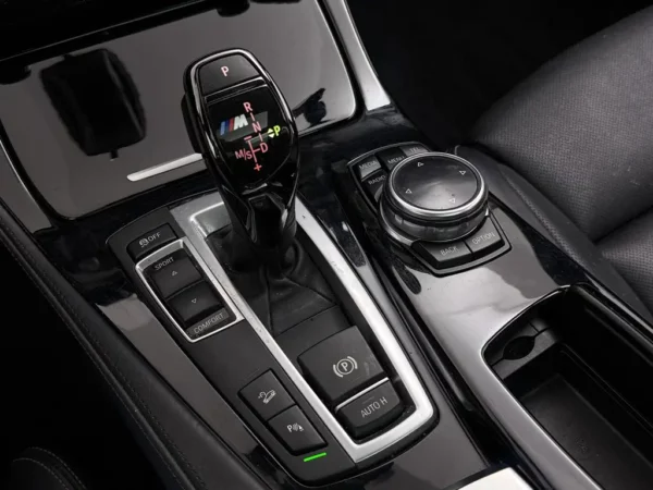 BMW 5 Serie Touring M550xd LED