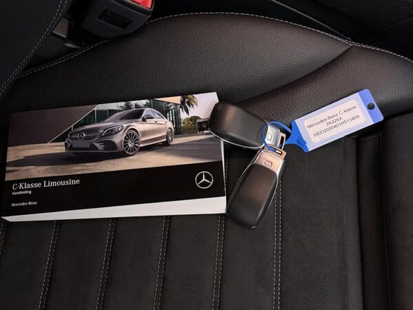 Mercedes-Benz C-Klasse 180 AUT. AMG Plus Upgrade Edition