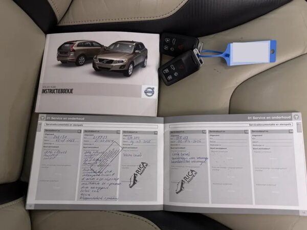 Photo 27 of 29 of YV1DZ7046A2097532 Volvo XC60 2.4 D5 AWD R-Design