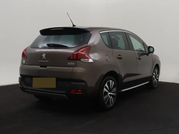 Peugeot 3008 2.0 HDi HYbrid4 99g